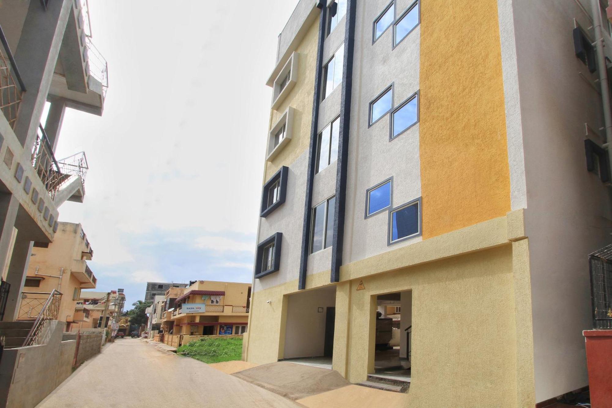 Hotel O Manu Residency Bangalore Exterior foto
